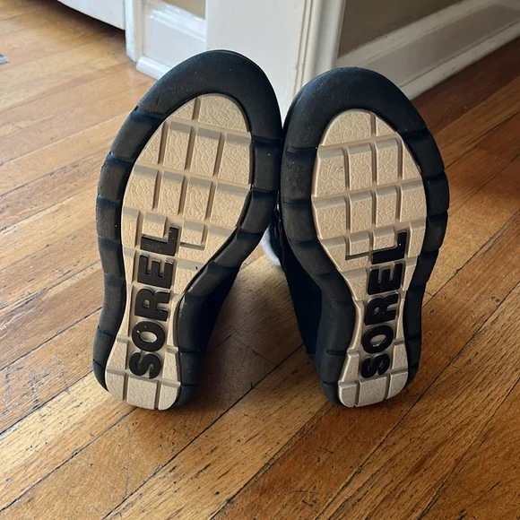 Women’s Sorel Boots - Picture 5 of 6